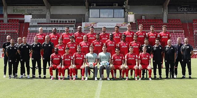 club kit photo